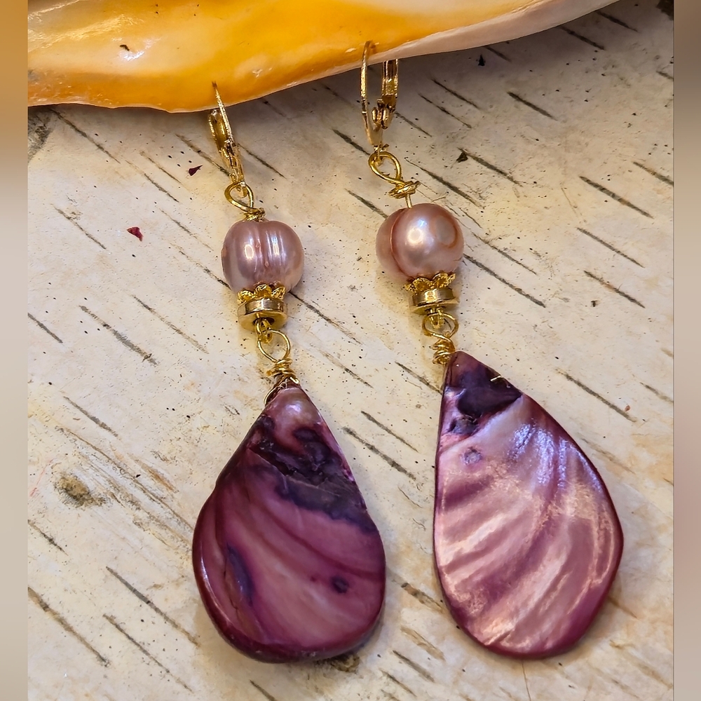 Stunning Pink Purple Mother Of Pearl & Pink  Pearl In All Natural Long Earrings